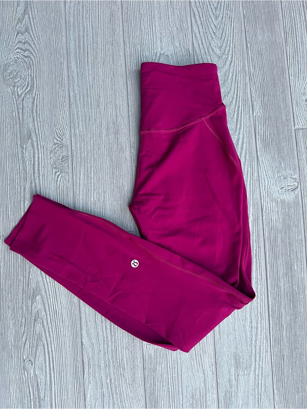 Lululemon Base Pace High-Rise Running Tight 25” Size 4 Magenta Purple Calf Logo